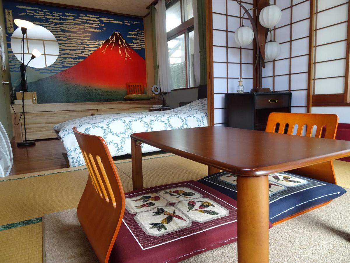Hotel Minshuku Itoman Bettei Goyukkuri Zewnętrze zdjęcie
